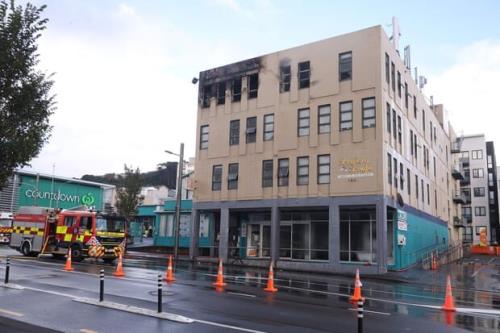 آتشسوزی در هاستل نیوزیلند دست کم ۱۰ کشته برجای گذاشت