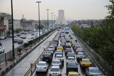 ترافیك سنگین صبحگاهی در معابر پایتخت حاكم است