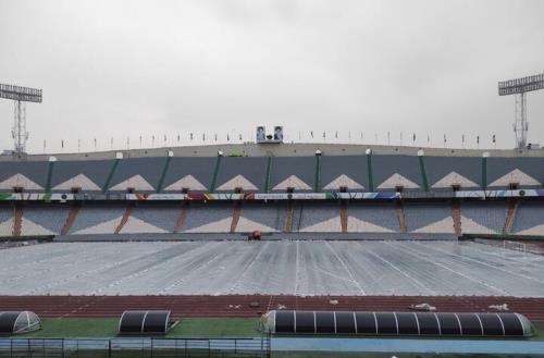 ارائه نامناسب خدمات در ورزشگاه آزادی موجب نارضایتی شده است