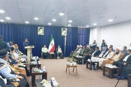 جلوی بی حجابی را با همراهی مردم می توان گرفت