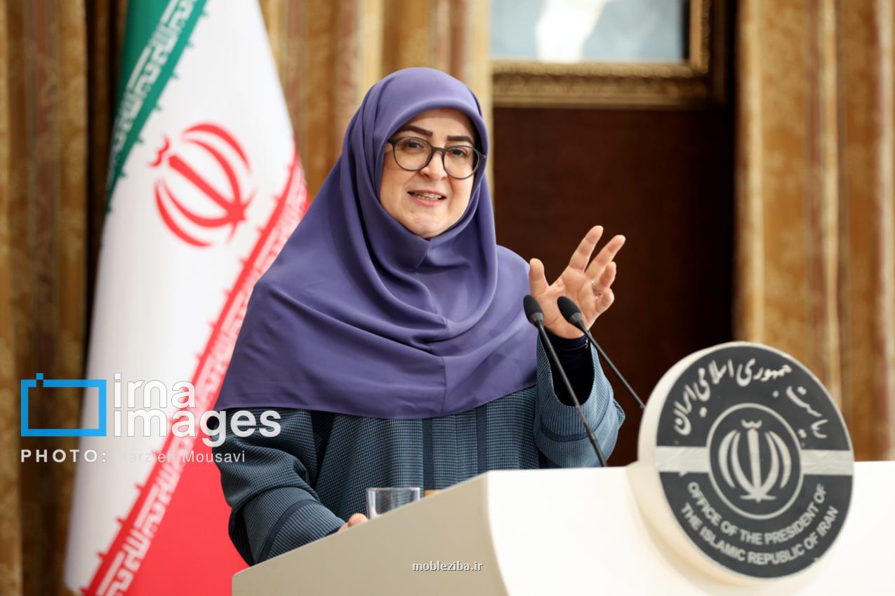 نگاه مادرانه زنان کارگر، ضامن اصلاح و آبادانی جامعه است