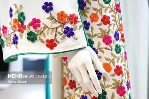 برخورد قانونی قاطع با باندهای قاچاق و تولید پوشاک مروج فرهنگ غربی