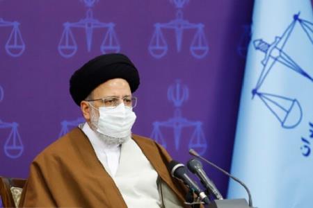 وزارت بهداشت گرفتار حاشیه سازی ها نشود